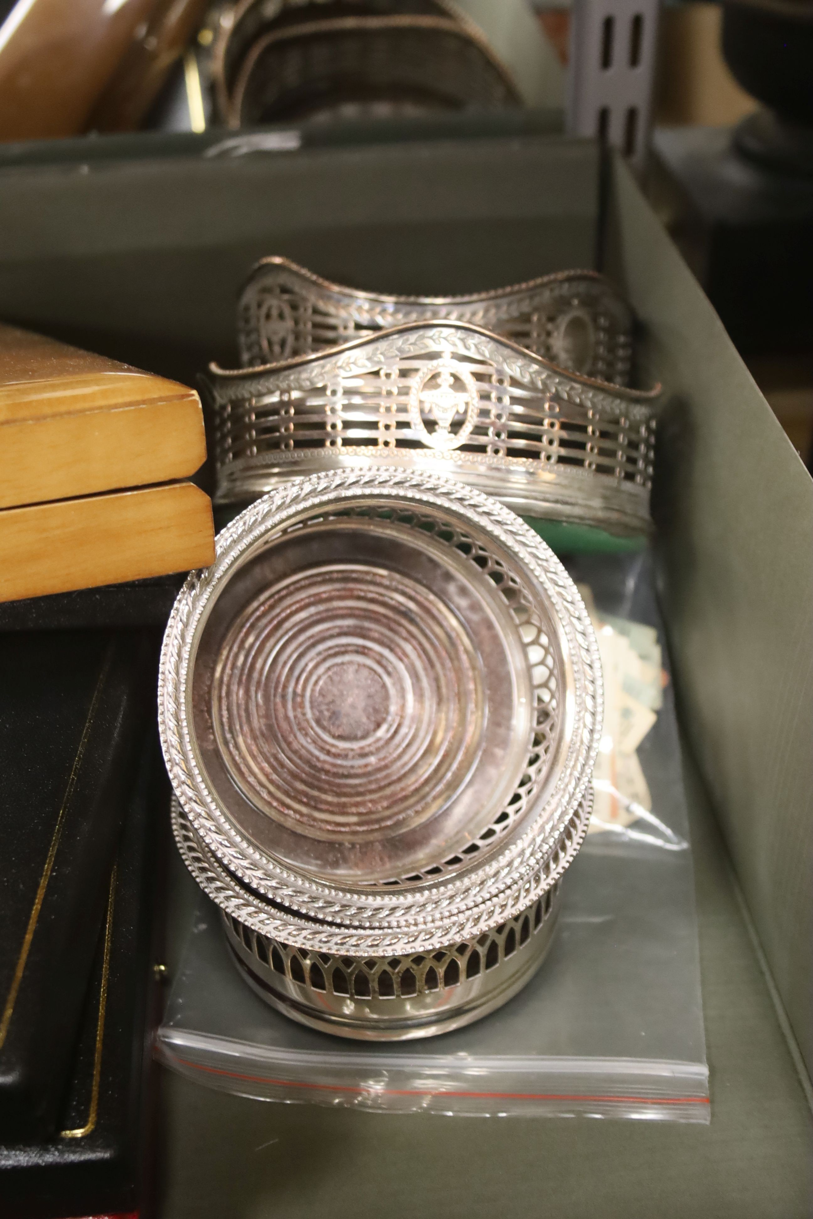 A coffee grinder, coin boxes, a silver plated coaster, etc.